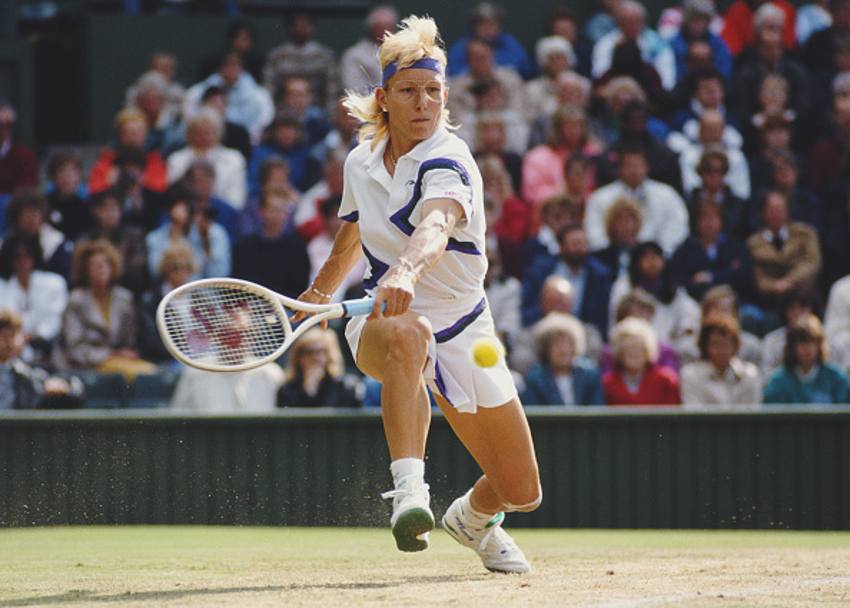6 luglio 1989: Martina Navaratilova a Wimbledon gioca il 100 match ed elimina in semifinale Catarina Lindqvist per 7-6 6-2. Getty